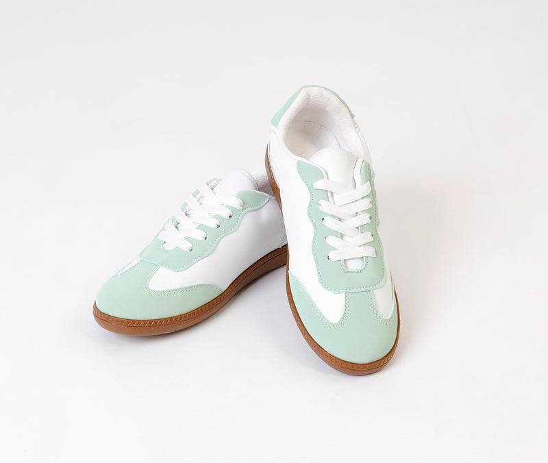 Retro Green Stripes Sneaker
