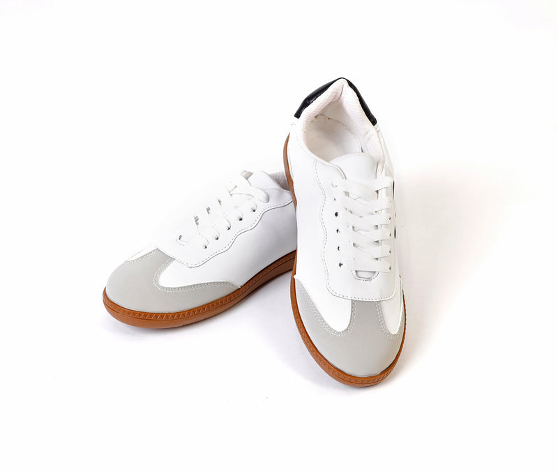 Retro Stripes Dual-Tone Sneaker