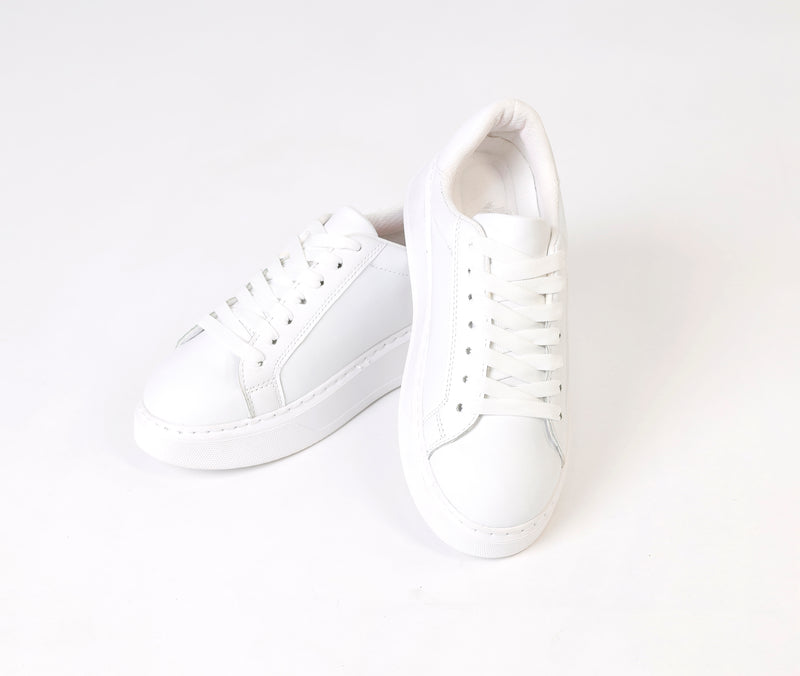 Essence White Sneaker