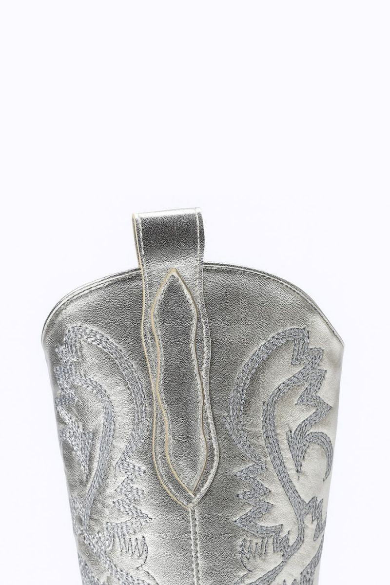 EMBROIDERED METALLIC SILVER COWBOY BOOTS