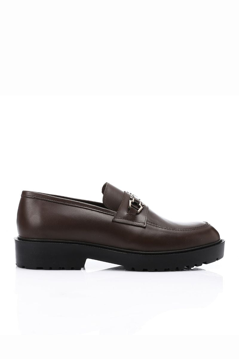 BROWN CHAIN LOAFER