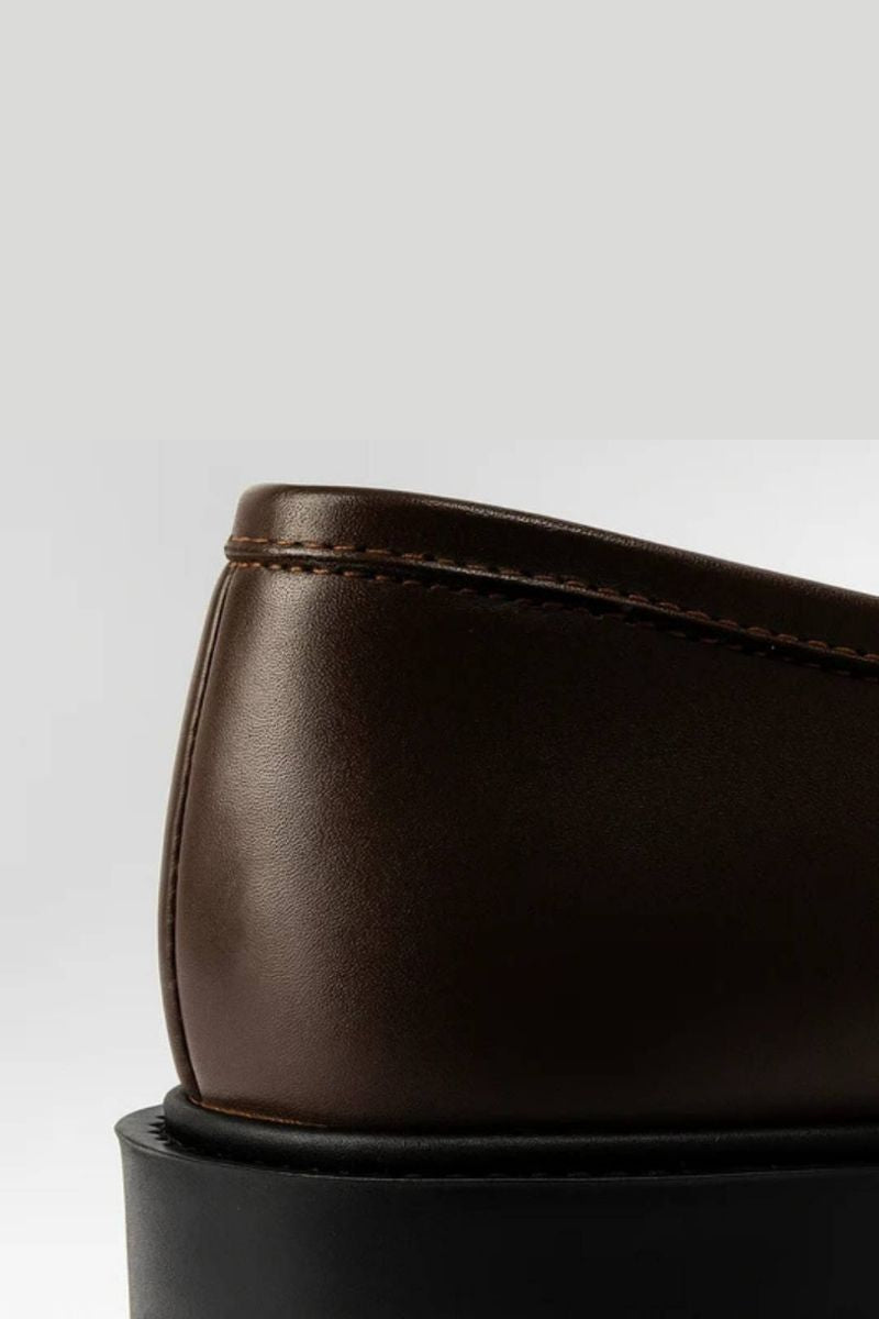 CLASSIC BROWN LOAFER