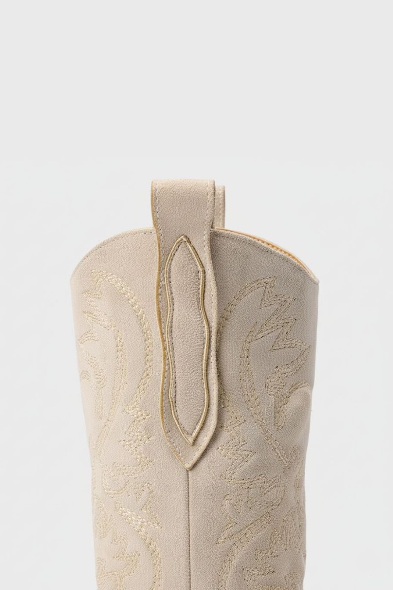 EMBROIDERED BEIGE COWBOY BOOTS