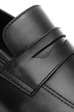 CLASSIC BLACK LOAFER