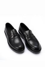 CLASSIC BLACK LOAFER