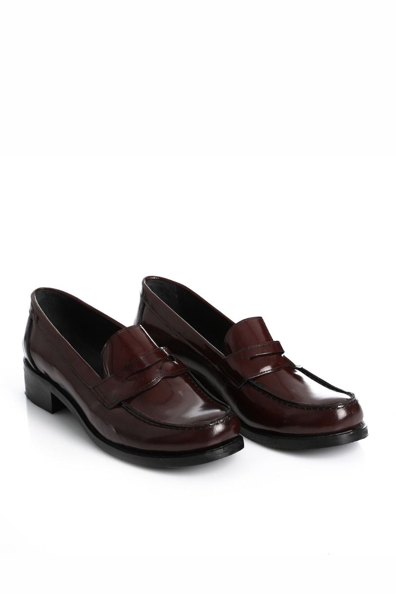 BURGUNDY LEATHER HEELED PENNY LOAFERS