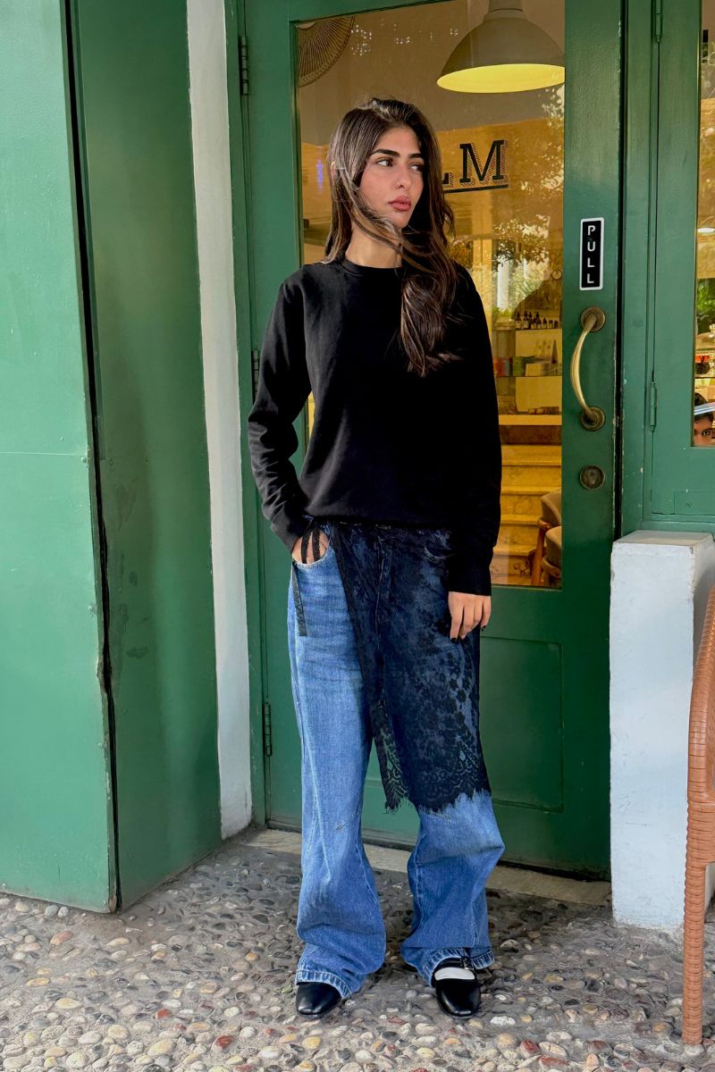 BLACK DOUBLE BUCKLE BALLERINA