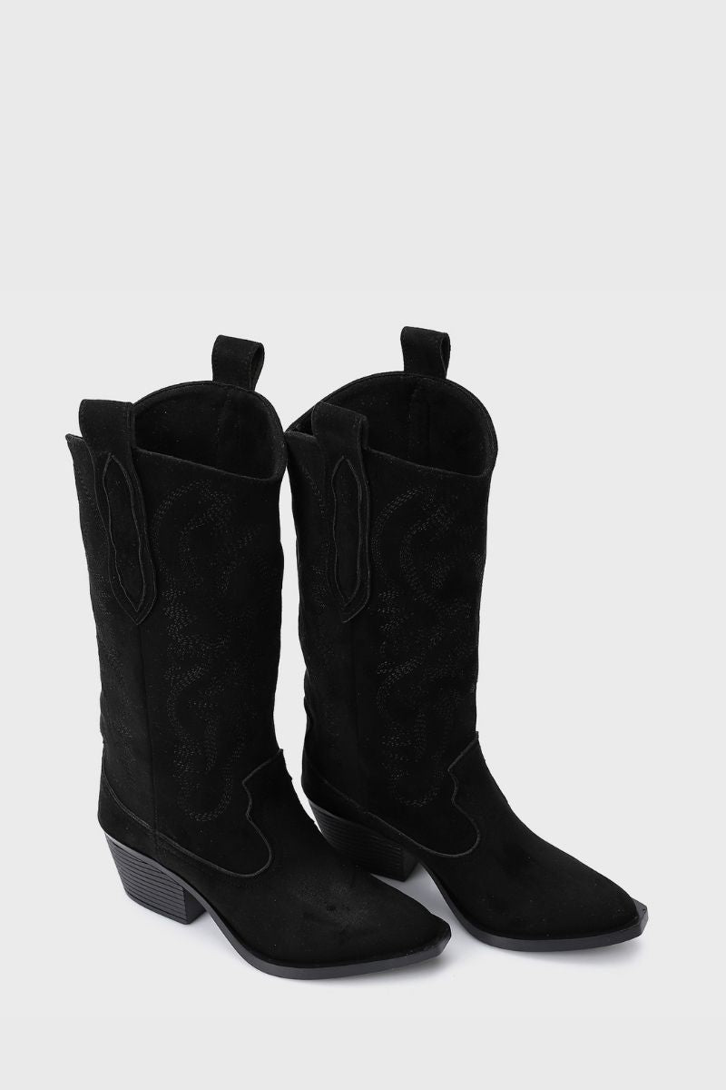 EMBROIDERED BLACK COWBOY BOOTS