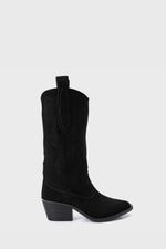 EMBROIDERED BLACK COWBOY BOOTS