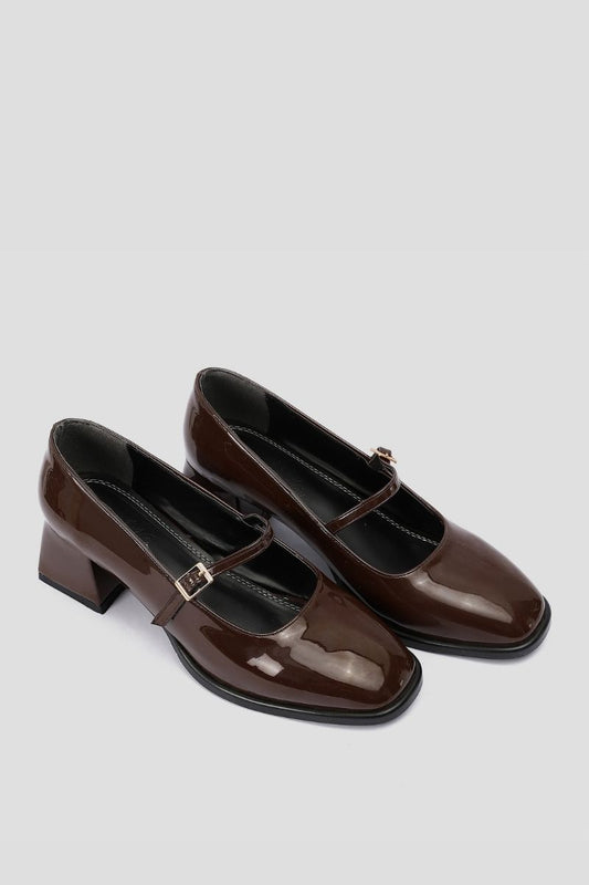 BROWN MARY JANE PUMPS
