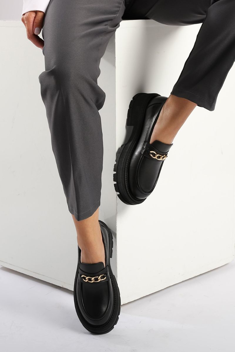 BLACK LEATHER CHUNKY CHAIN LOAFERS
