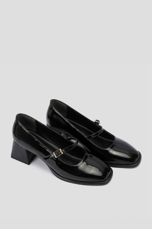BLACK MARY JANE PUMPS