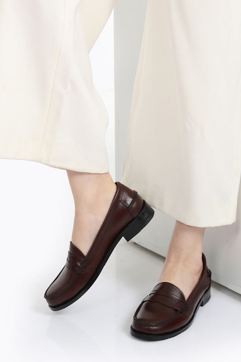 BURGUNDY LEATHER PENNY LOAFERS