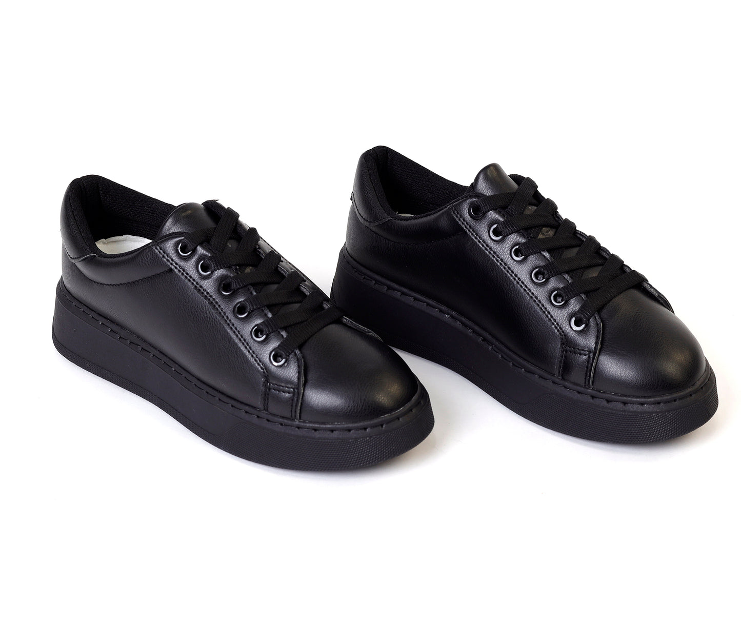 Essence Black Sneaker