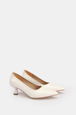 POINTED TOE WHITE KITTEN HEELS