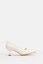POINTED TOE WHITE TEXTURED KITTEN HEELS
