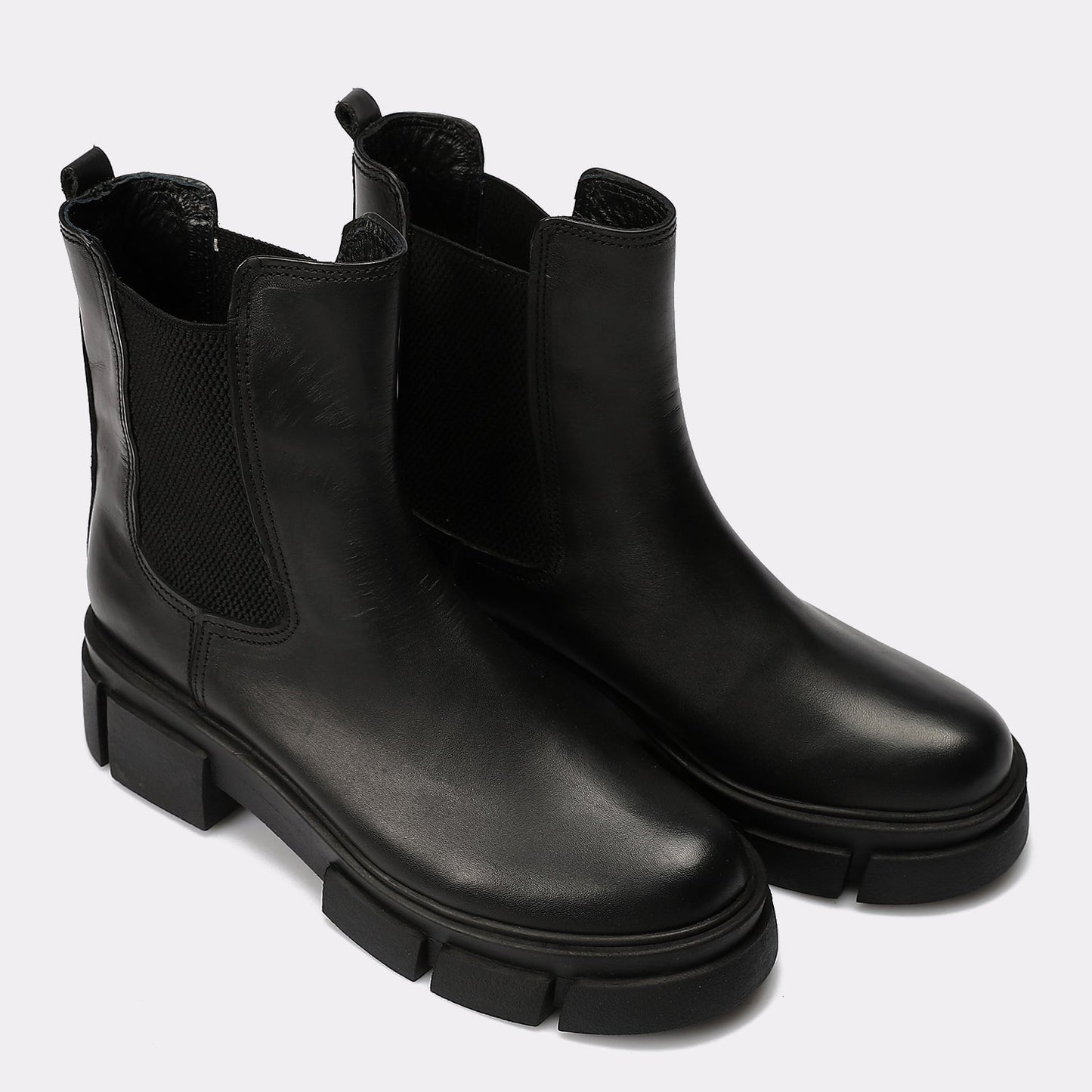 Black Leather Chelsea Boots - Amza - 37