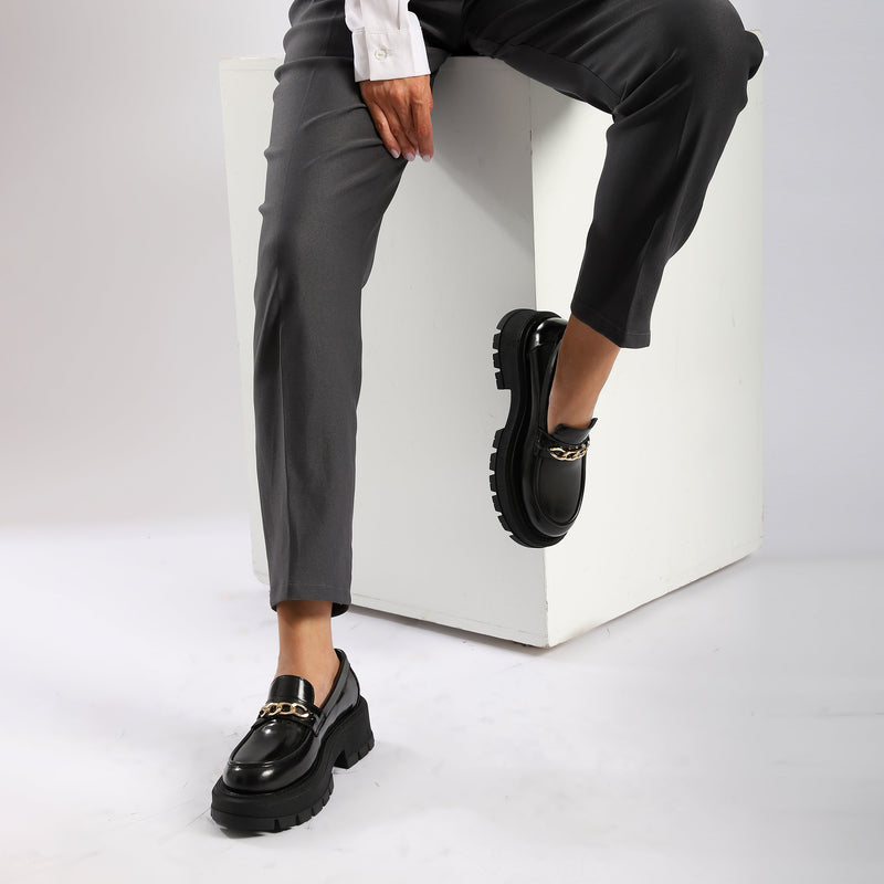 Black Verne Leather Chunky Chain Loafers - Amza - 37