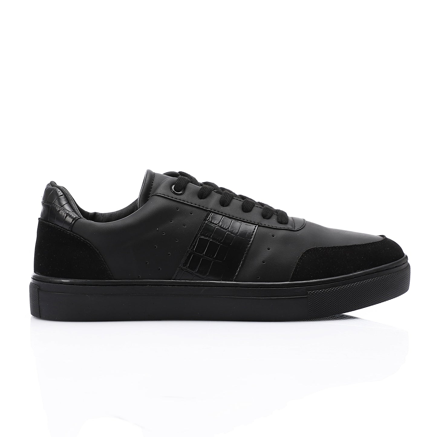 Classic Lace - Up Sneakers - Amza - 41