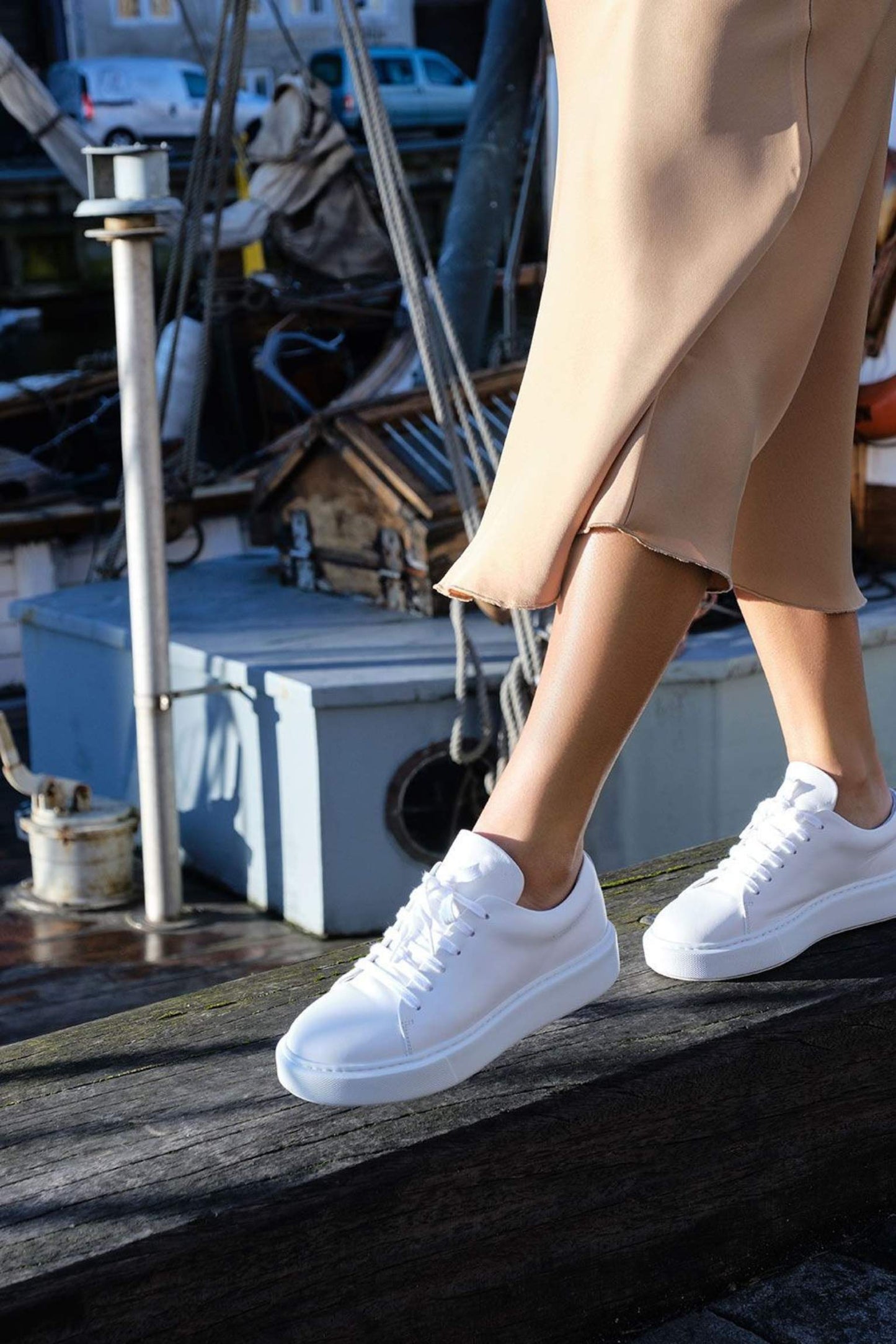 Essence White Sneaker - Amza - 37