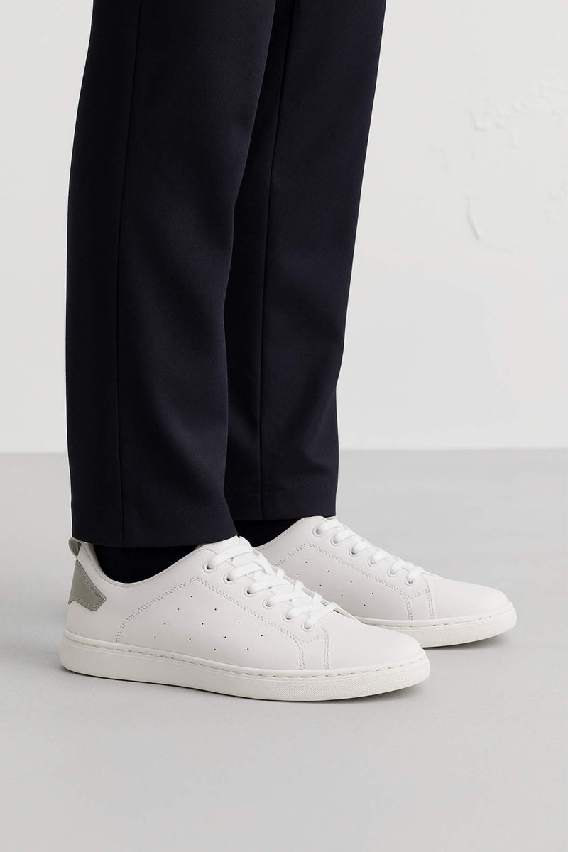 Essential Sneakers - Amza - 41