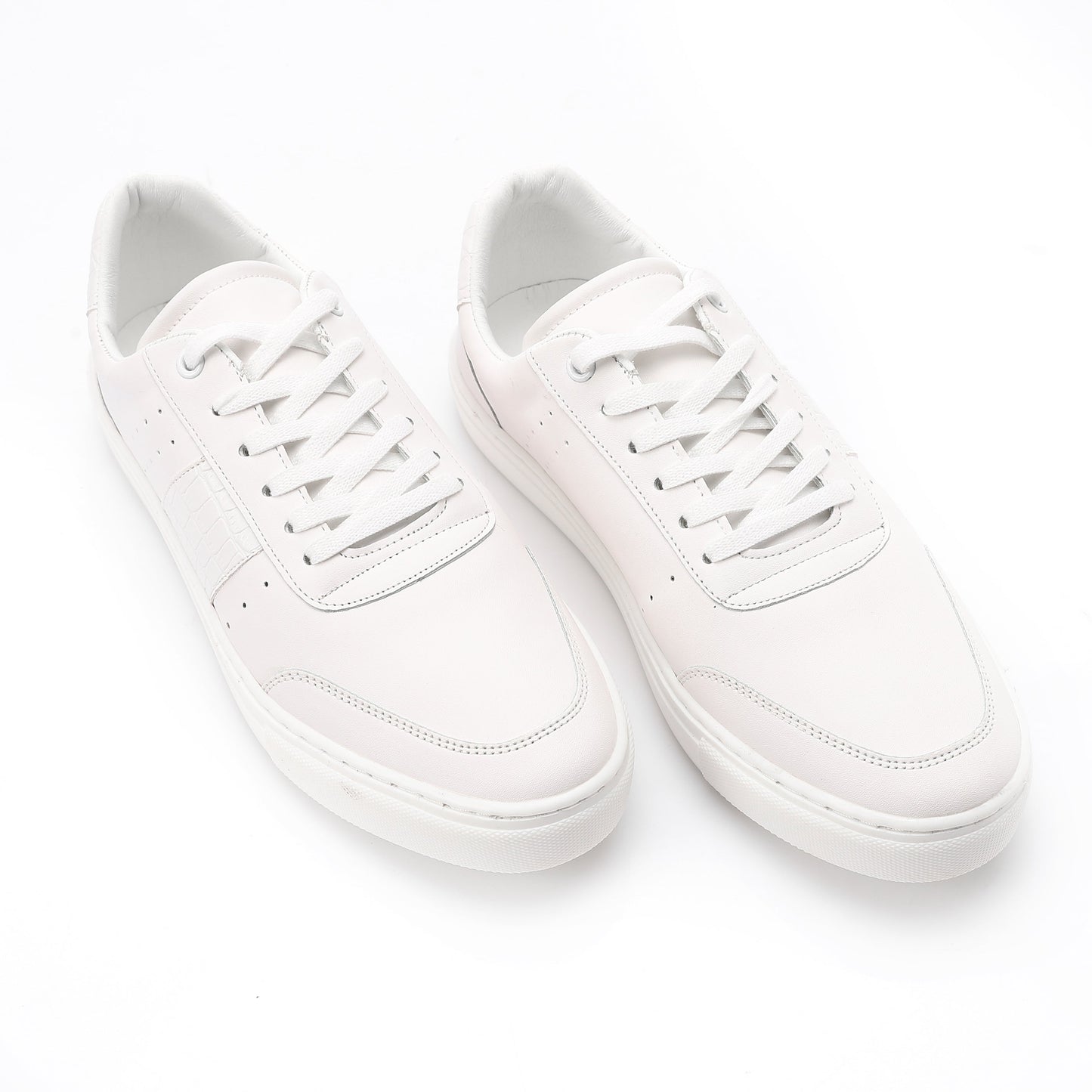 Minimalist Sneakers - Amza - 41