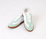 Retro Green Stripes Sneaker - Amza - 37