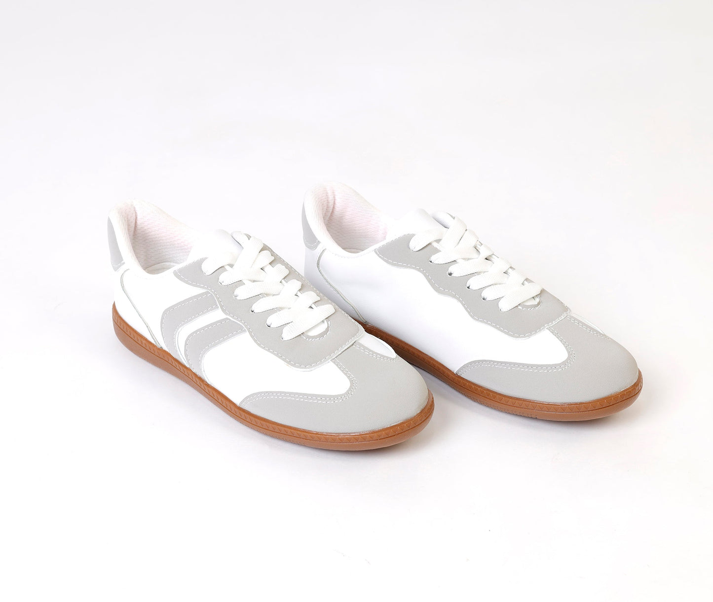 Retro Grey Stripes Sneaker - Amza - 37