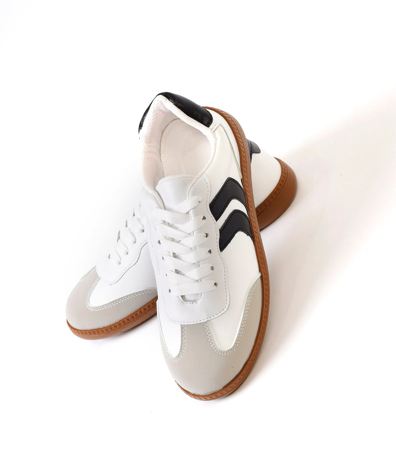 Retro Stripes Dual - Tone Sneaker - Amza - 37