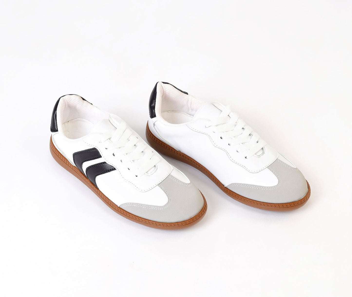 Retro Stripes Dual - Tone Sneaker - Amza - 37