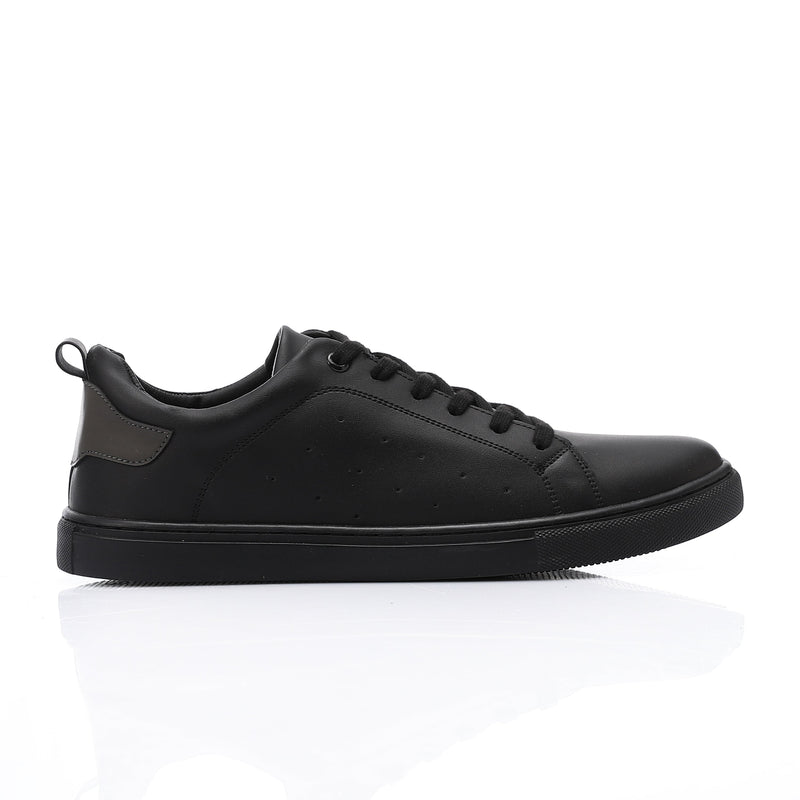 Timeless Lace - Up Sneakers - Amza - 41